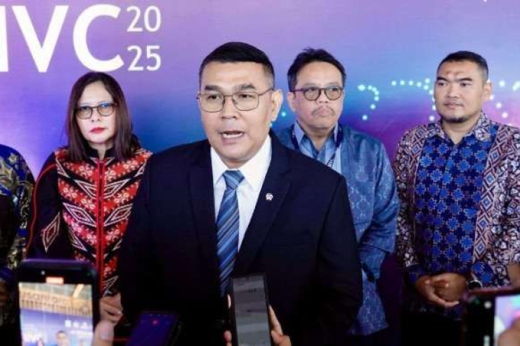 Jembatan Dialog Pertanahan dan Tata Ruang, Wamen Ossy Ajak Publik Kunjungi Booth ATR/BPN di ICI 2025