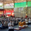 Ratusan Umat Buddha Peringatan Waisak di Vihara Buddha Dharma dan 8 Pho Sat