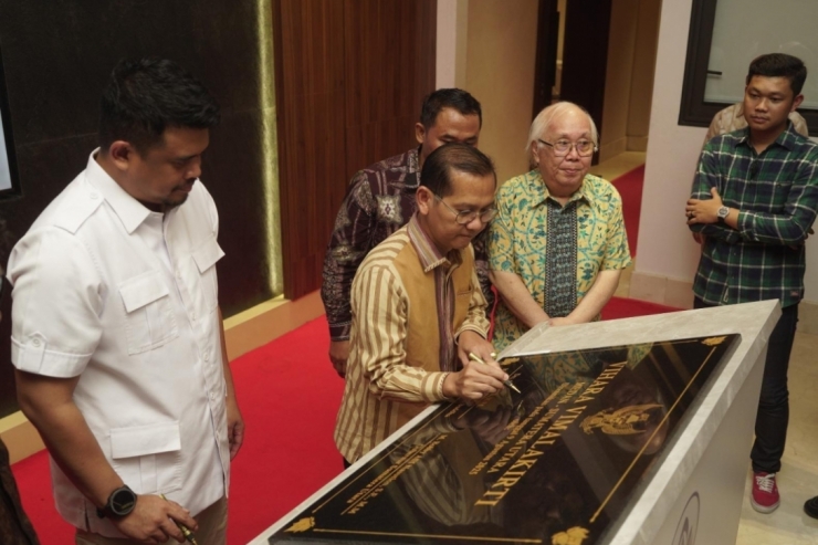 Dirjen Bimas Buddha dan Gubernur Sumut Resmikan Purna Pugar Vihara Vimalakirti Medan