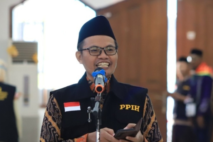 Pelepasan Kloter 9, Kakanwil Adib: Haji Adalah Jihad, Jaga Kesehatan dan Syukuri Kesempatan Ini