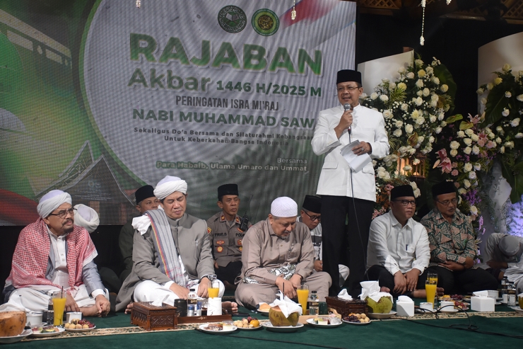 Rajaban Akbar Ponpes Asy Syifaa, Kakanwil Ajam Ajak Sukseskan Asta Cita Program Pemerintah