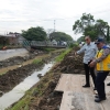 Tinjau Peningkatan Jaringan Irigasi Cikeusik di Kuningan-Cirebon, Menteri Dody Minta Percepatan untuk Dukung Swasembada Pangan