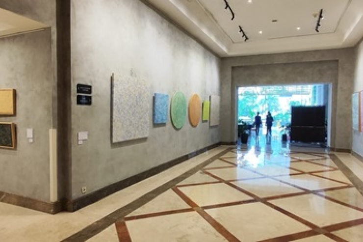 Pameran Seni Solo 'Cosmic Echos' Karya Ferdy Thaeras  di ARTOTEL Suites Mangkuluhur Jakarta