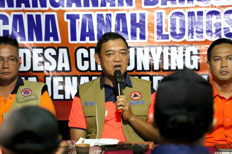 Operasi SAR Longsor Majenang Berlanjut, BNPB Tambah Alat Berat dan Turunkan K9