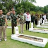 Peringati Hari Pahlawan, Hotel Dafam Pacific Caesar Surabaya  Gelar Tabur Bunga di Makam Pahlawan