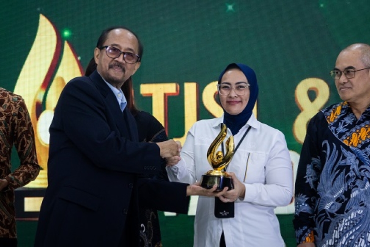 Brantas Abipraya Mendapat Dua Penghargaan TJSL & CSR Awards