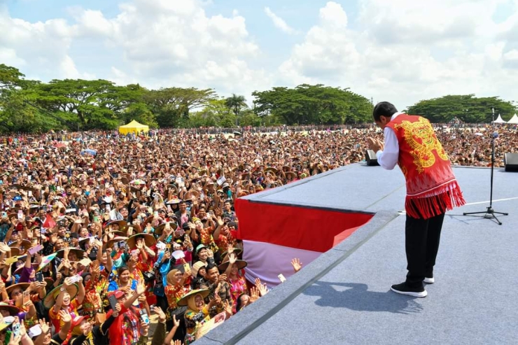 Presiden Jokowi Dapat Gelar Adat dari Suku Dayak di Kaltim