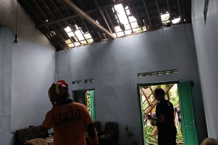 Deretan Cuaca Ekstrem Terjang Nusantara, BNPB Minta Daerah Siaga Bencana