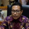 Ketua Komisi III DPR Minta Kapolri Usut Pembakaran Bendera PDIP