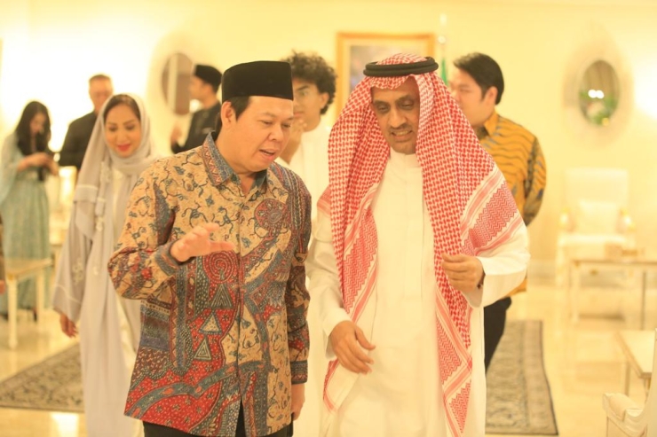 Makan malam Bersama Dubes Arab, Sultan Diskusikan Isu Geopolitik Hingga Penanganan IbadahHaji Dan Umroh