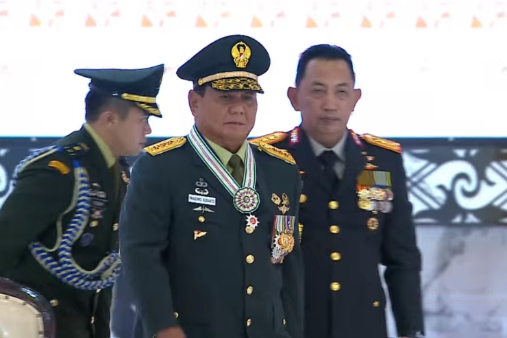 Terima Pangkat Jenderal TNI, Prabowo: Kayaknya Berat Ya