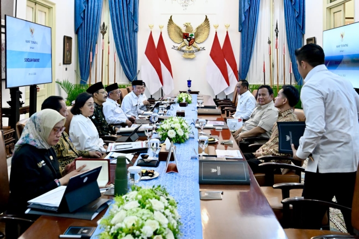Bertemu Presiden, Menteri PANRB Sampaikan Perkembangan Penataan Kelembagaan dan Pemenuhan Guru Sekolah Rakyat