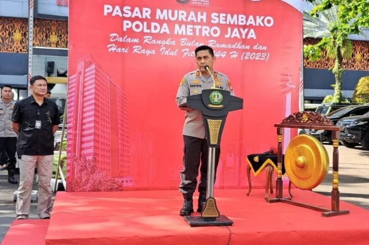 Mempererat Silaturahmi, Polda Metro Jaya Gelar Pasar Murah 