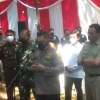 Kapolda Metro Jaya Serahkan 138 Tabung Oksigen Untuk Pasien Covid-19