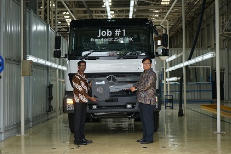 Mercedes-Benz Axor Rakitan Wanaherang Siap Penuhi Emisi Standar Euro 4