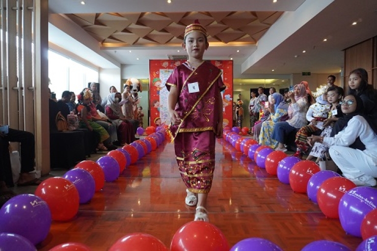 Meriahkan Hari Kartini, Swiss-Belinn Modern Cikande Gelar Peragaan Busana Anak