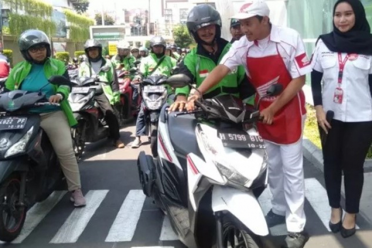 Gojek dan Astra Motor Kolaborasi Ringankan Biaya Operasional Mitra