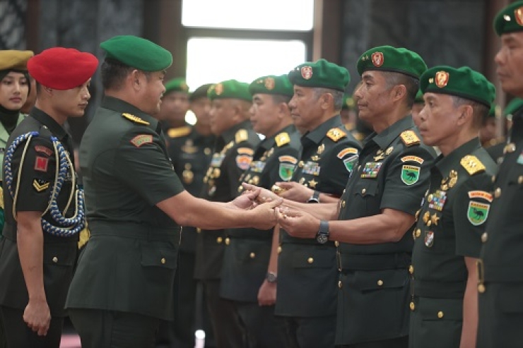 Kasad Pimpin Sertijab Sejumlah Jabatan Strategis dan Penyerahan Tugas Wakasad