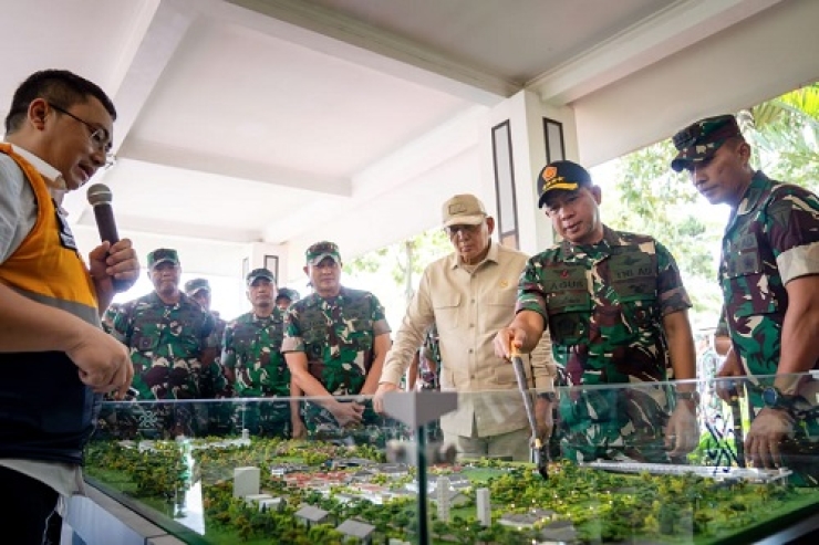 Wakasad Dampingi Menhan Tinjau Rencana Pembangunan Fasilitas Latihan Tempur Multidimensi Pusdikpassus