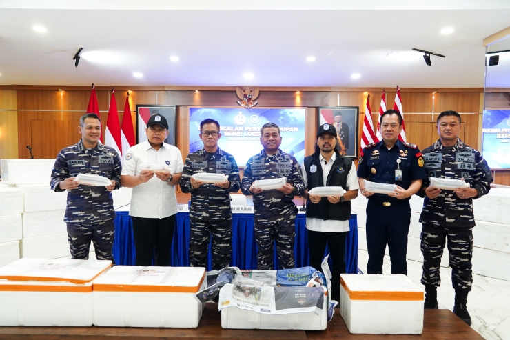 KKP Bersama TNI AL Berantas Penyelundupan Benih Bening Lobster