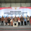 ATR/BPN Serahkan Sertipikat Elektronik Petani dan Nelayan Batang