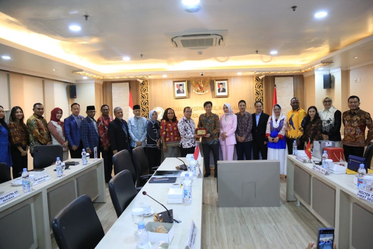 DPD RI Perkuat Kemitraan Strategis dengan Parlemen Vietnam, Dorong Keterlibatan Pengusaha Daerah