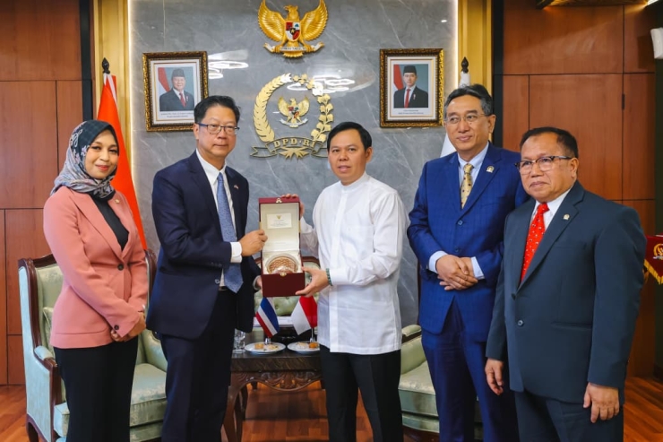 Ketua DPD RI Terima Dubes Thailand, Bahas Pembentukan FSAT