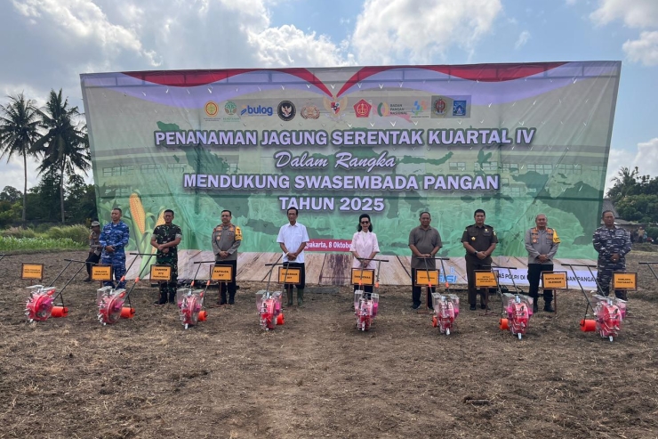 GKR Hemas Hadiri Penanaman Jagung Serentak Kuartal IV, Tegaskan Komitmen DPD RI dalam Ketahanan Pangan Nasional