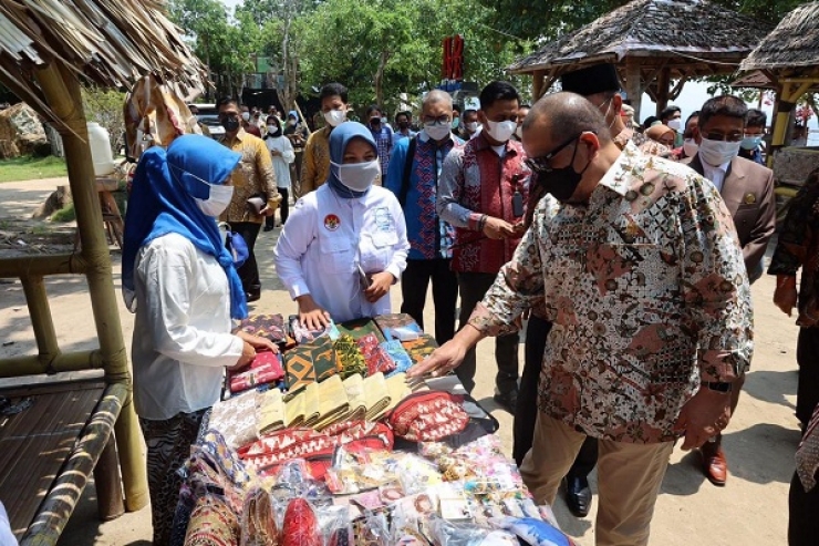 Tekan Angka Kemiskinan, Ketua DPD RI Usul Pemberdayaan Ekonomi Desa Dipercepat