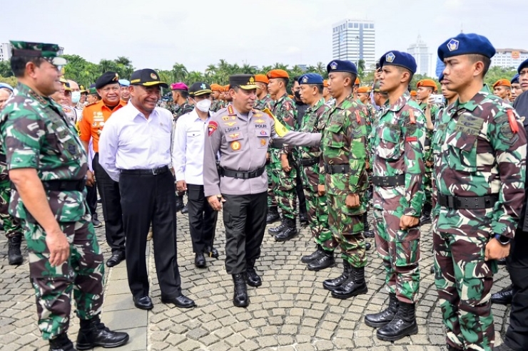 Apel Gelar Pasukan, Kapolri Pastikan Seluruh Pihak Siap Amankan Nataru 