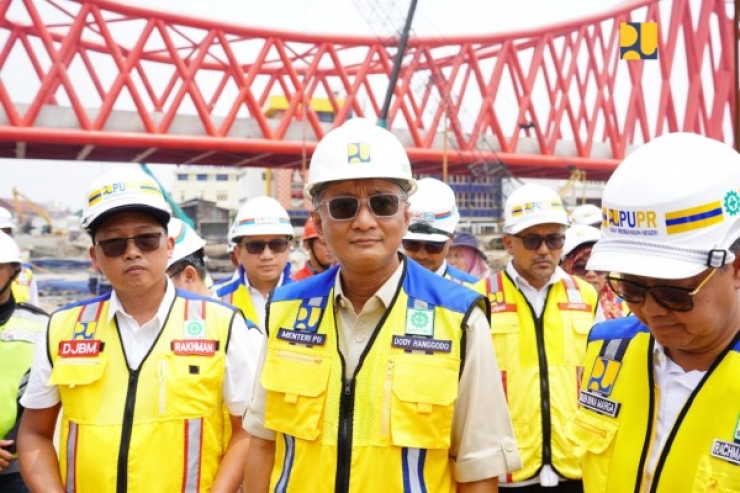 Menteri Pekerjaan Umum Tinjau Progres Underpass Joglo Surakarta