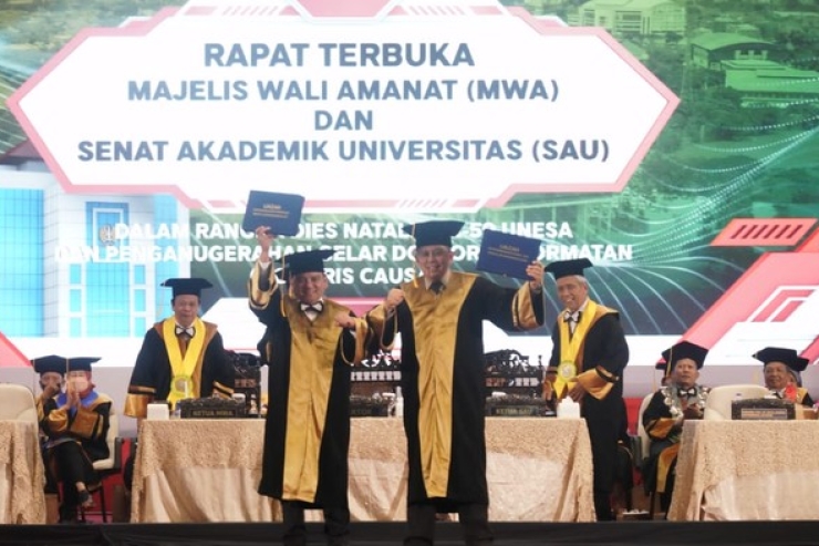 Terima Gelar Doktor Honoris Causa, Sekjen Kemenkumham : Ini Tantangan untuk Terus Melakukan Pengabdian